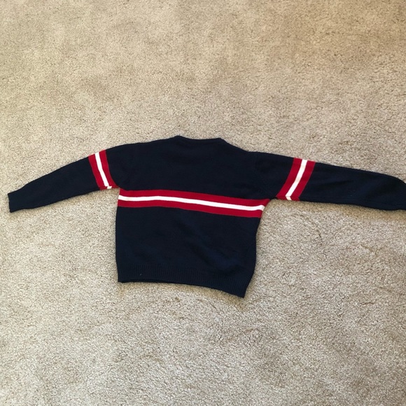 Brandy Melville sweater - Picture 2 of 4